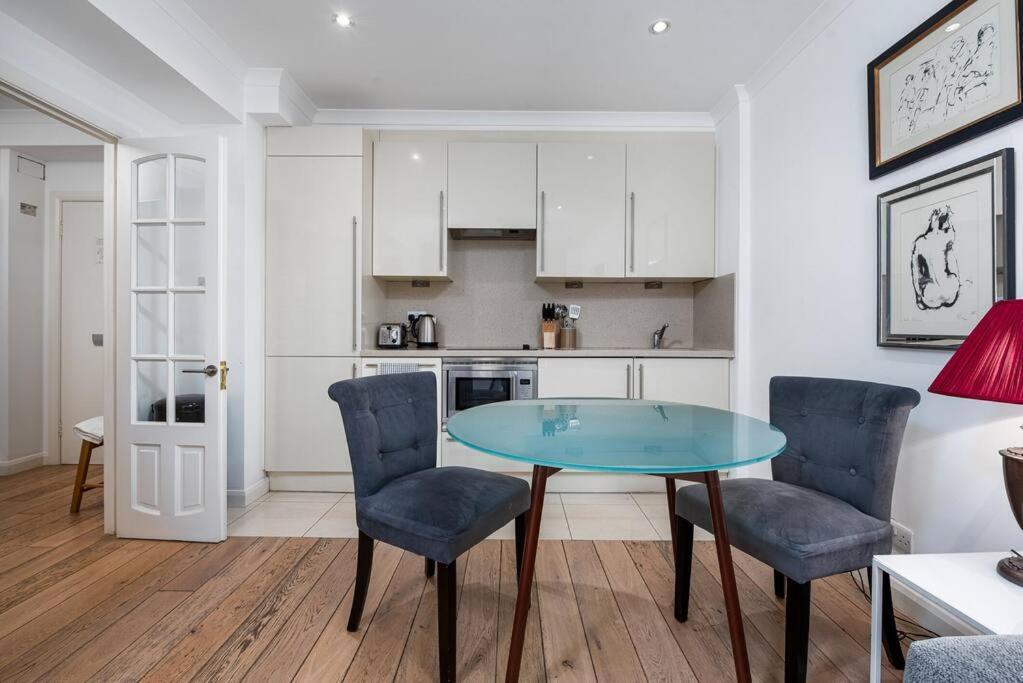 Chic Apartment - Fabulous Central Location In Zone 1 London Eksteriør bilde